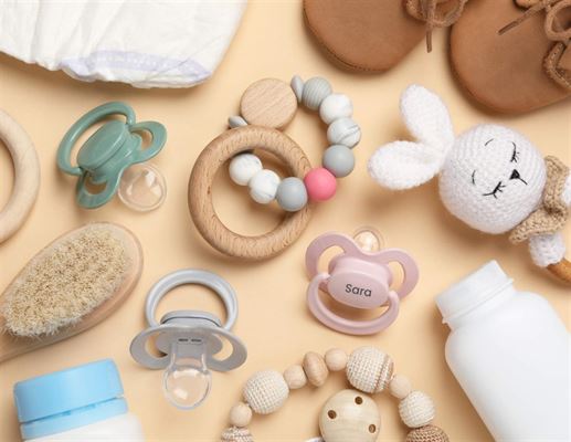 Varför en napp med namn kan vara en livräddare för föräldrar